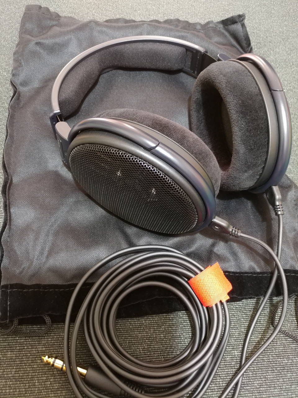 HD-6XX
