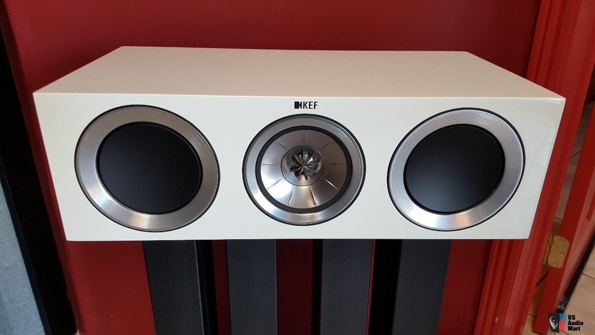 1120135-kef-r200c-center-channel-speaker-in-gloss-white.jpg