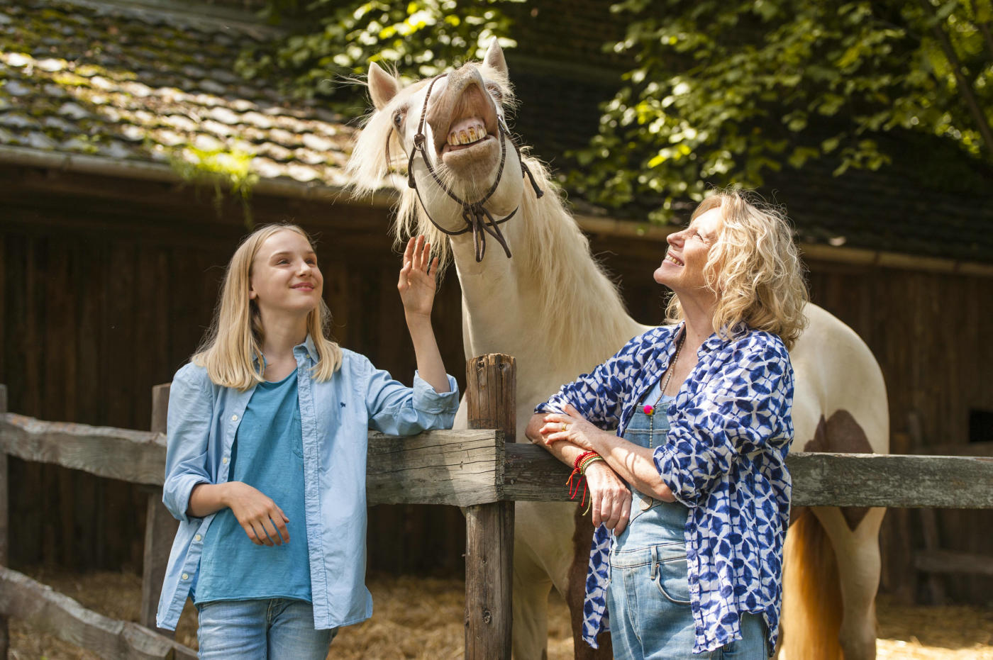 wendy-2-freundschaft-fur-immer-mit-maren-kroymann-und-jule-hermann.jpg
