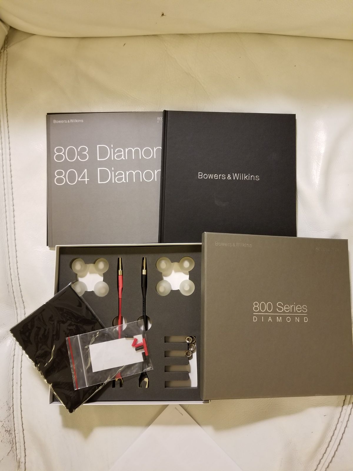 804 accs.jpg