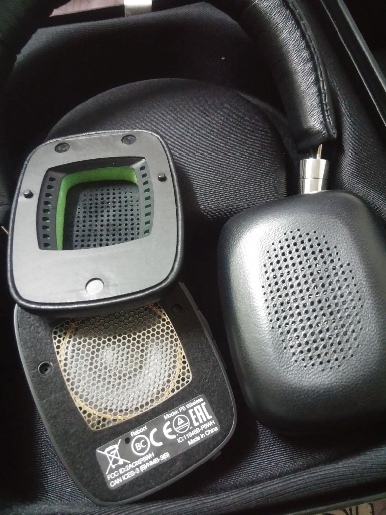 B&W P5 Wireless 04
