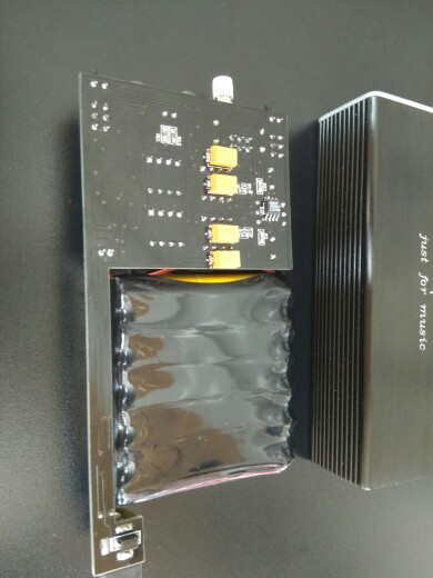 CL-B01_2.jpg