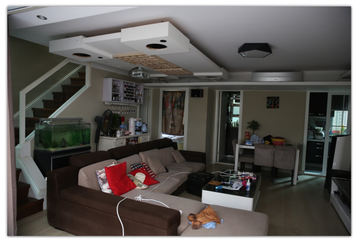 Ceiling speakers (13).jpg