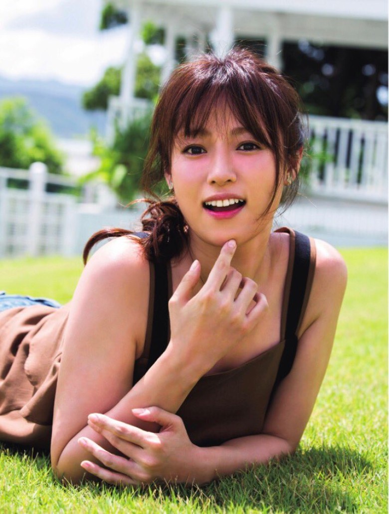 深田恭子年曆2.jpg
