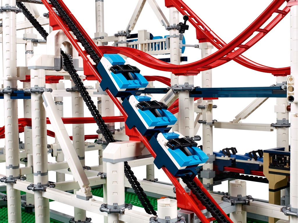 10261-LEGO-Creator-Expert-Roller-Coaster-Action-Photo-1.jpg