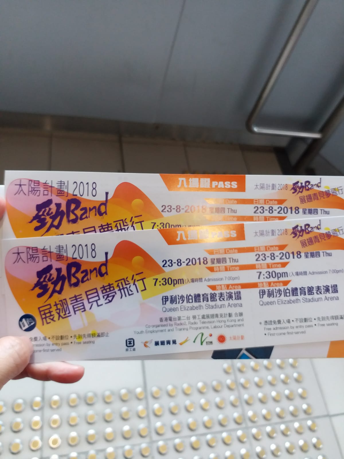 927c15e0-3395-4a15-b2d1-a469e8a62d11.jpg