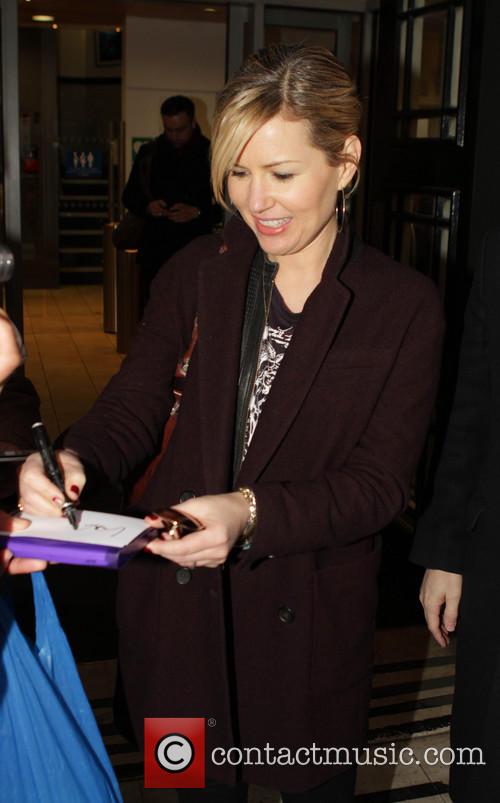 dido-celebrities-bbc-radio2-studios_3984655.jpg