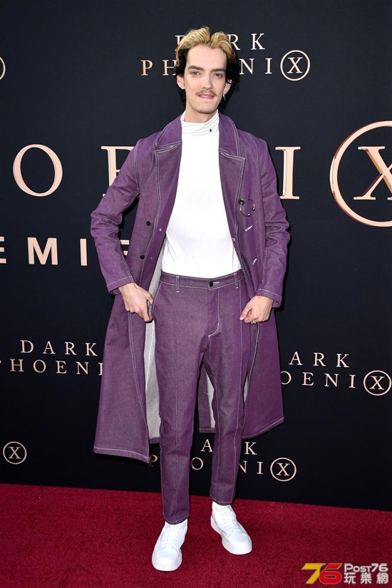 Dark-Phoenix-X-Men-Movie-Premiere-Red-Carpet-Fashion-Rundown-Tom-Lorenzo-Site-9.jpg