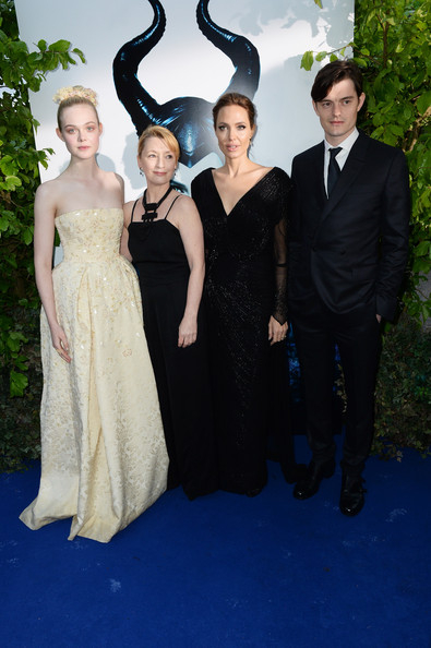 Angelina+Jolie+Sam+Riley+Maleficent+Costume+J0UrjUBqGpjl.jpg