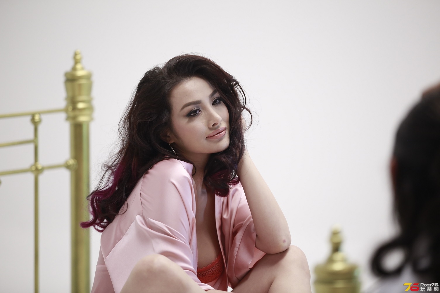 tiền nhiều để làm gì.jpg