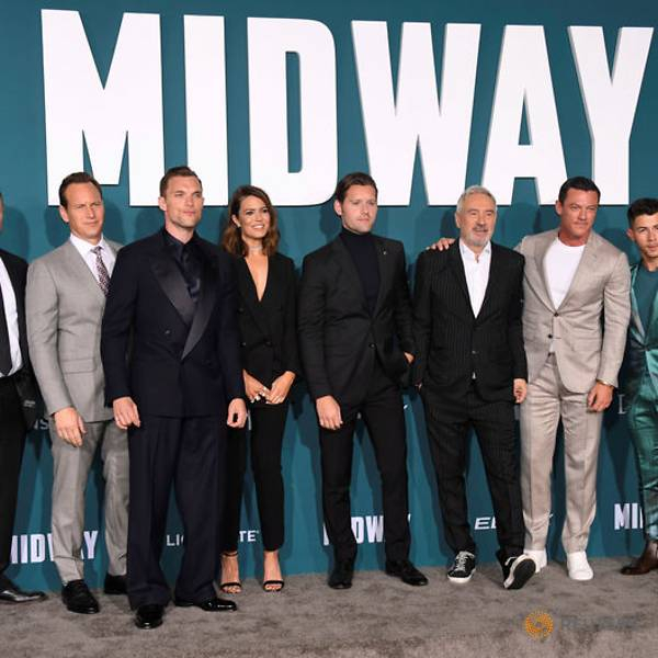 file-photo--aaron-eckhart--patrick-wilson--ed-skrein--mandy-moore--luke-kleintan.jpg