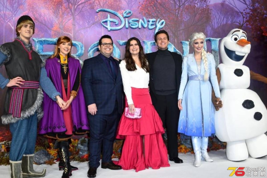 Josh-Gad-Olaf-Idina-Menzel-Elsa-und-Jonathan-Groff-Kristoff-bei-der-Europapremie.jpg