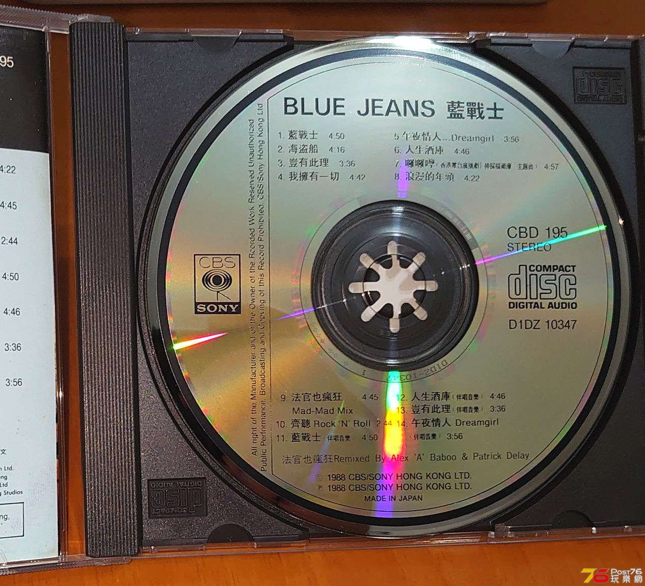 blue03.jpg
