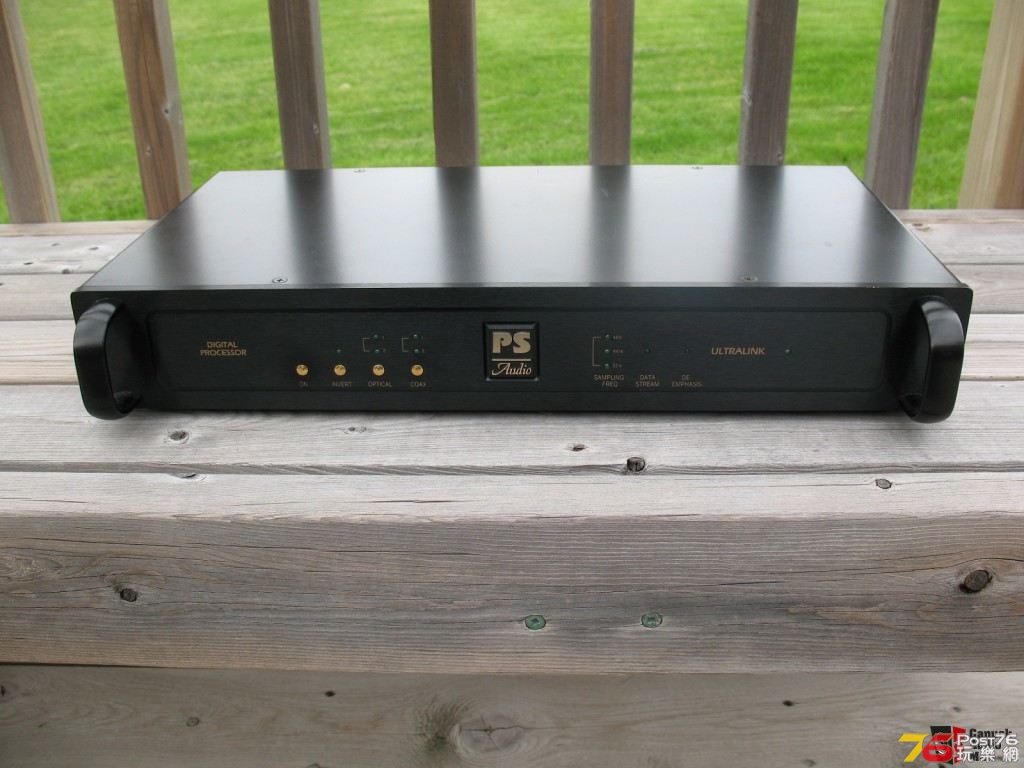 255666-ps_audio_ultralink_dac.jpg