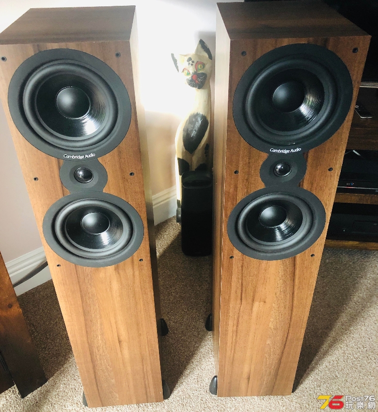 bz74mk323un51.jpg