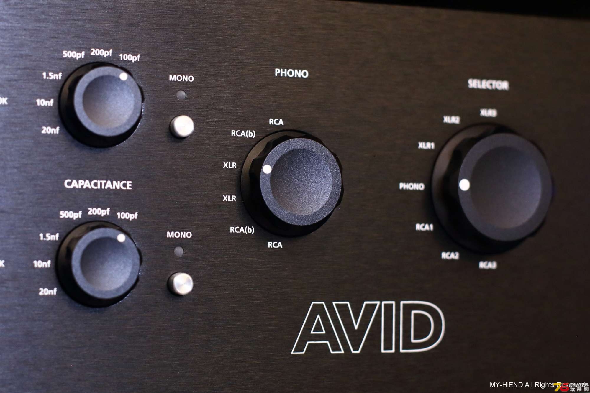 avid_R004.jpg