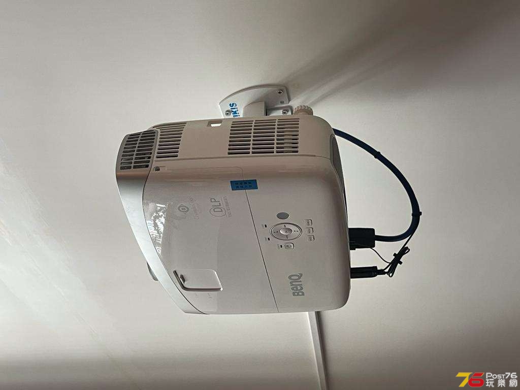 benq w2000 (2).jpg