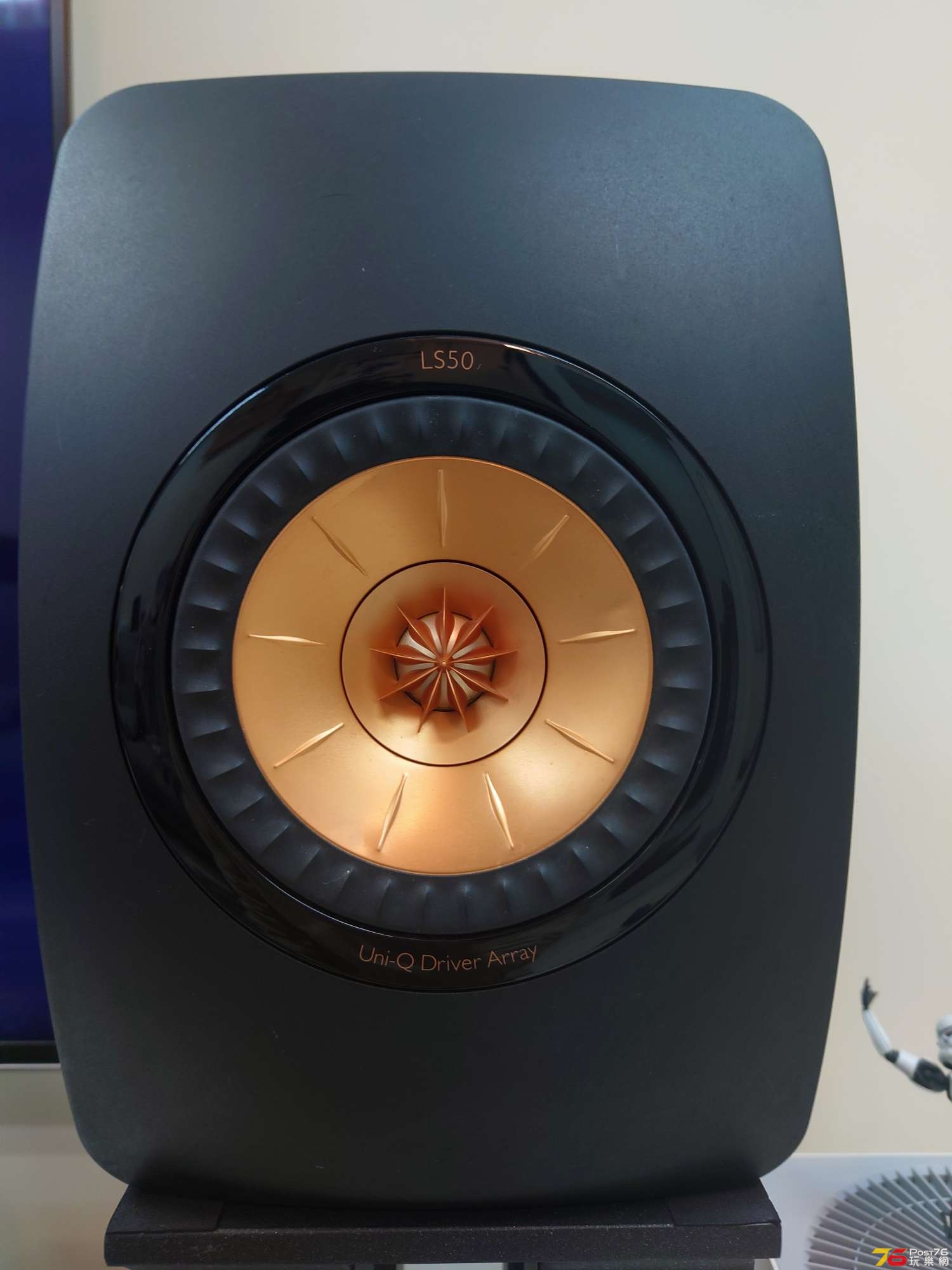 KEF LS50