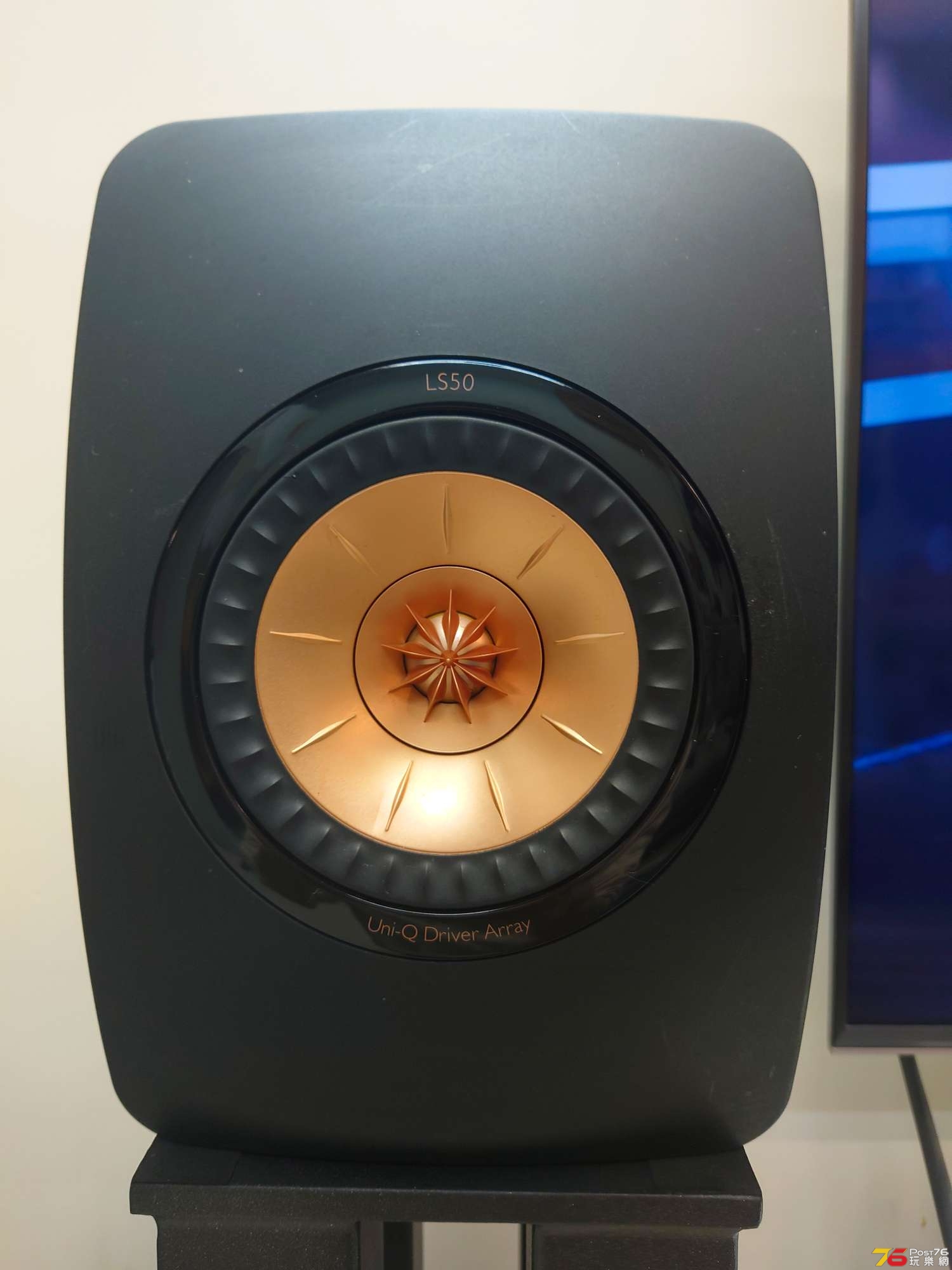 KEF LS50