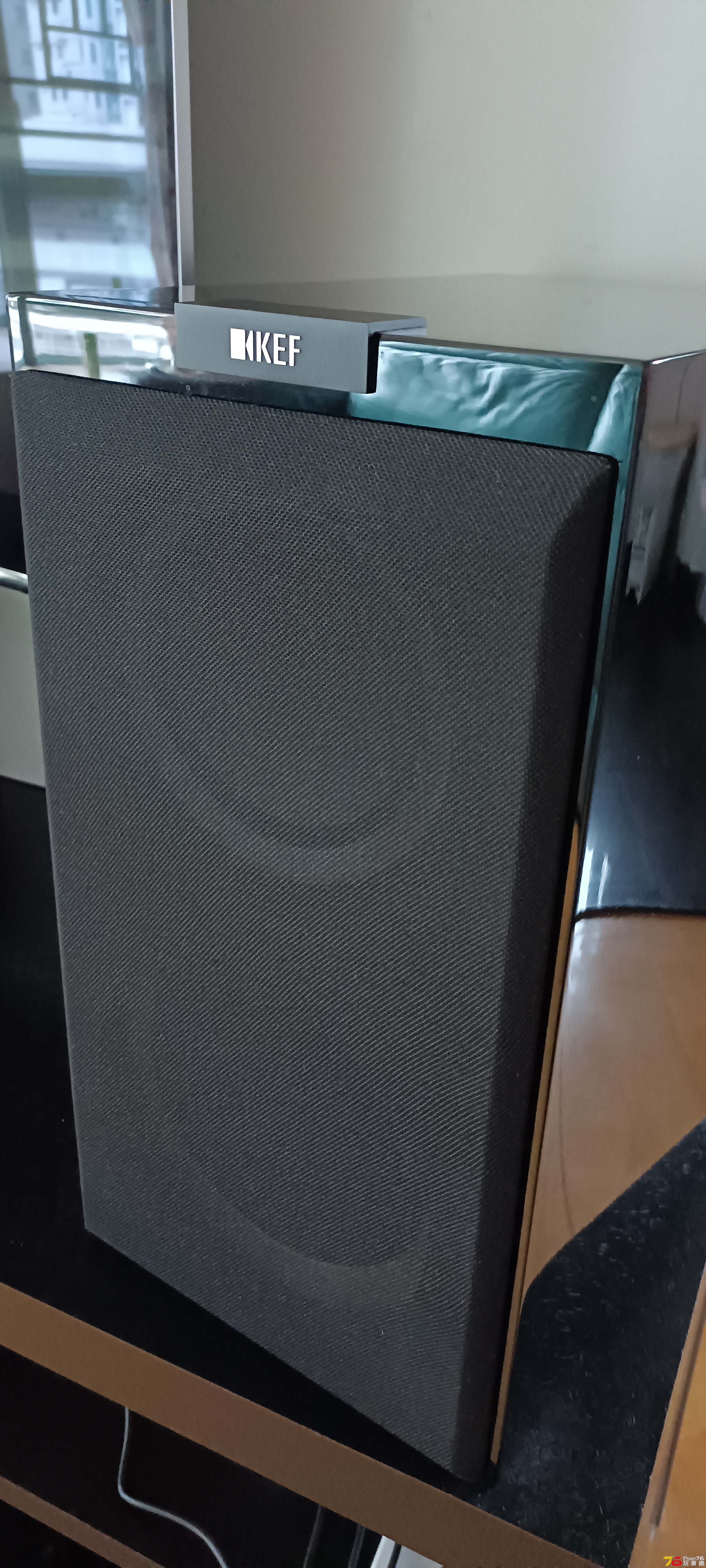 KEF R300 R b.jpg