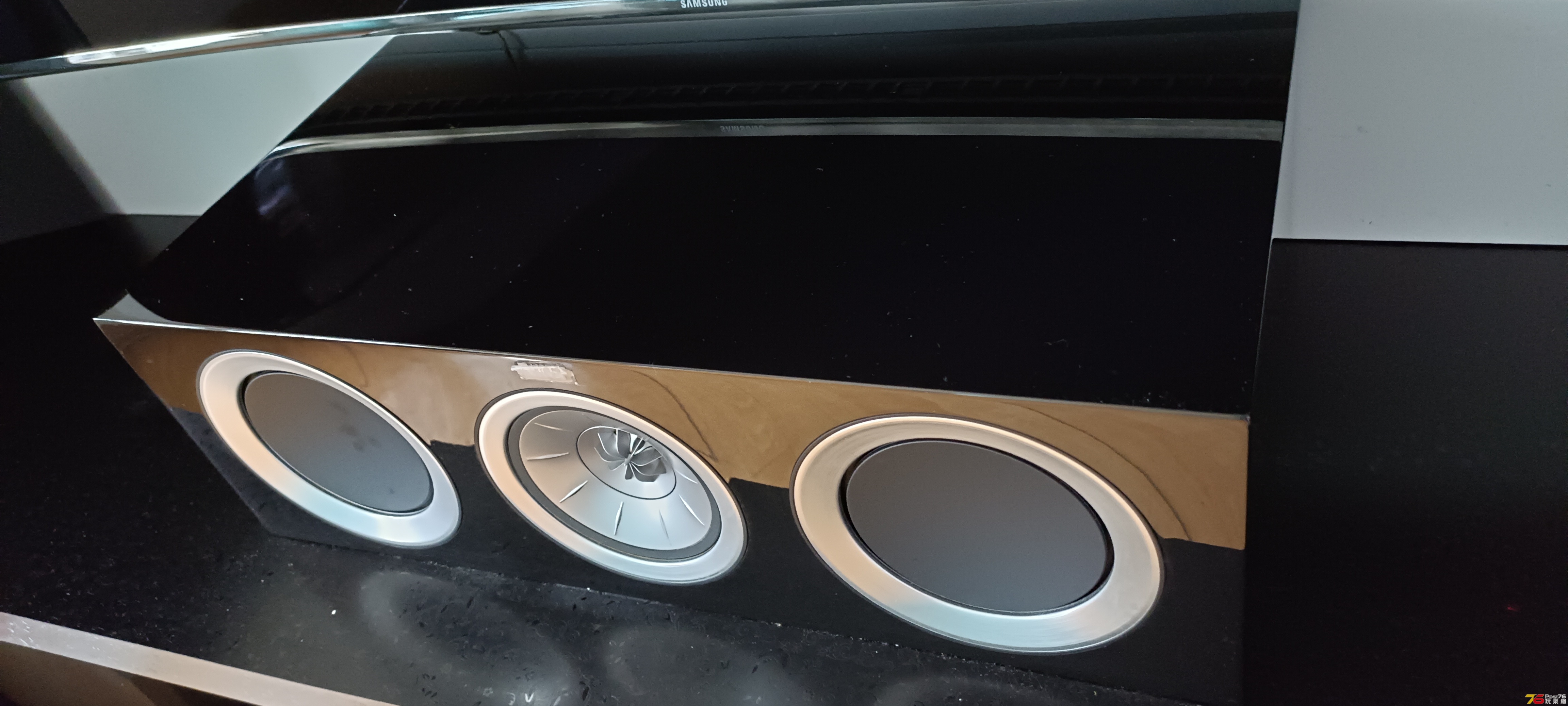 KEF R200c a.jpg