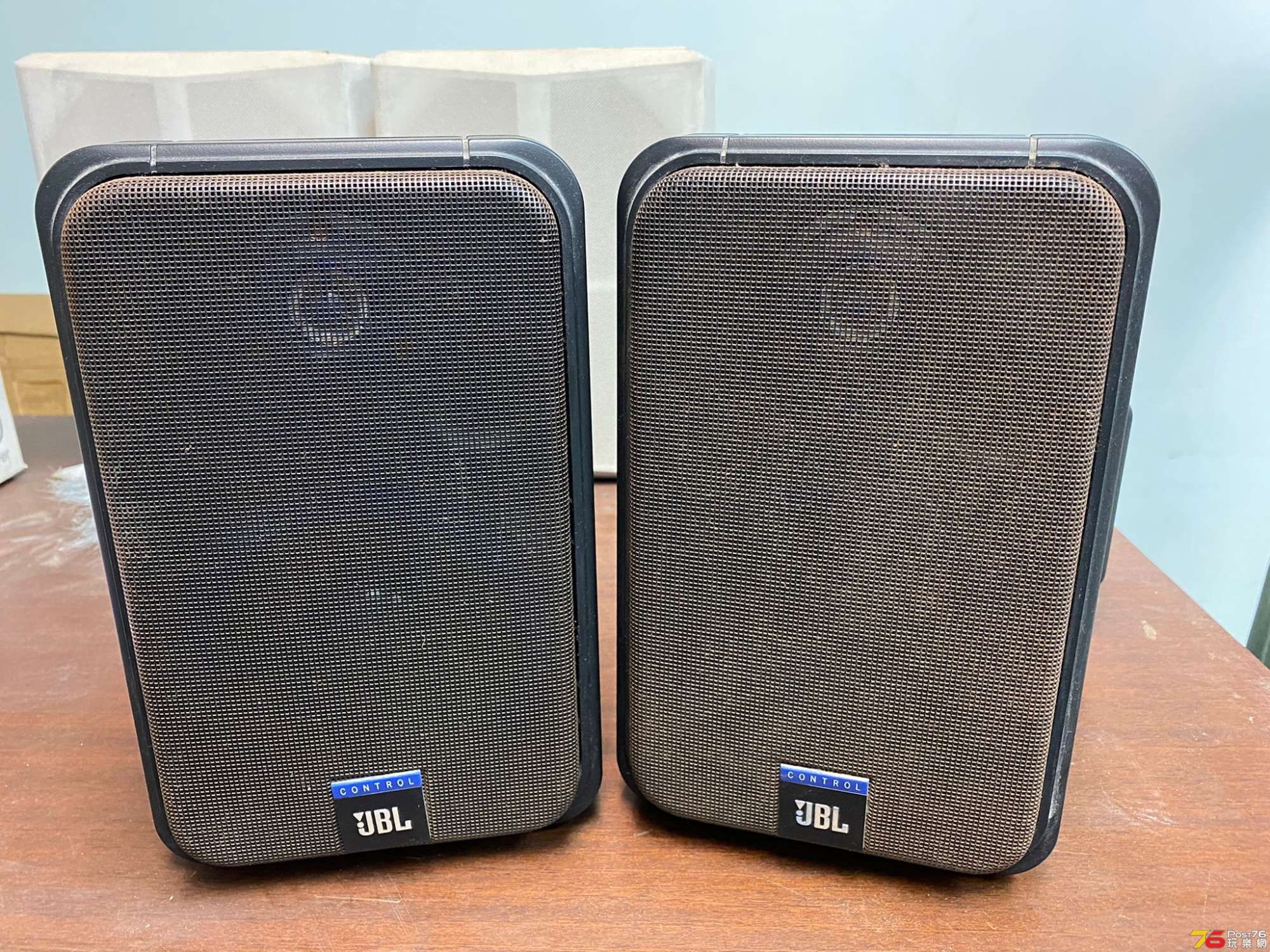JBL Control後置