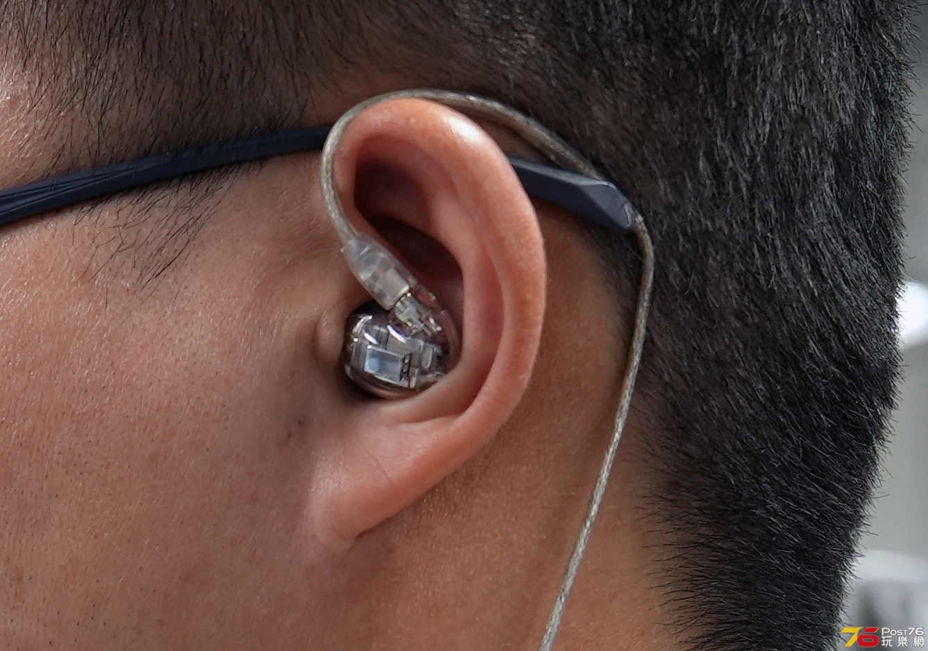超級貼耳的設計，唯一不滿是耳機線有點硬。