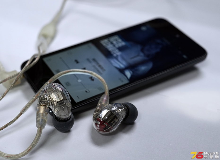 用iPod touch聽陳奕迅真的有小時候的感覺。