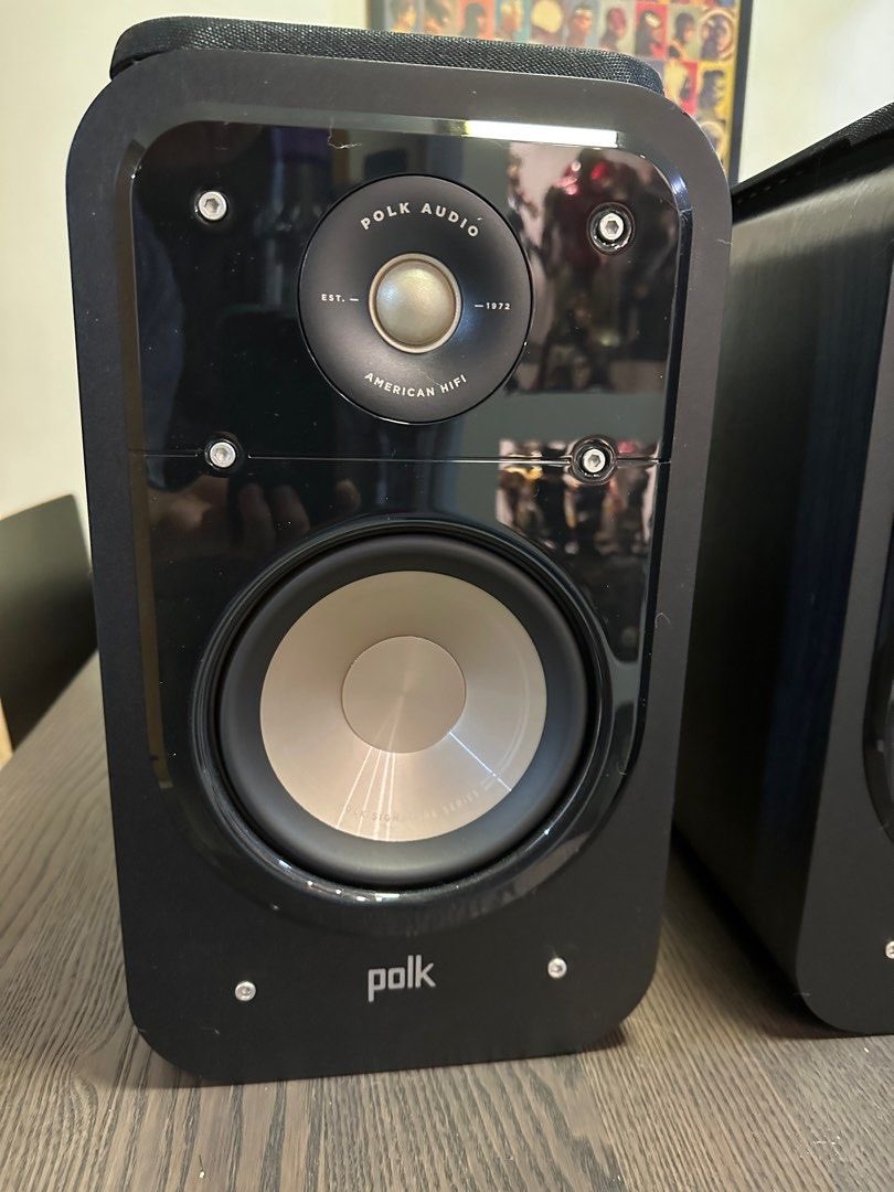 polk_audio_signature_s20_books_1681958561_f50a62c3_progressive.jpg