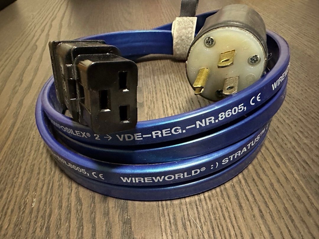 wireworld_stratus_7_20a_power__1700300468_2c69c085_progressive.jpg