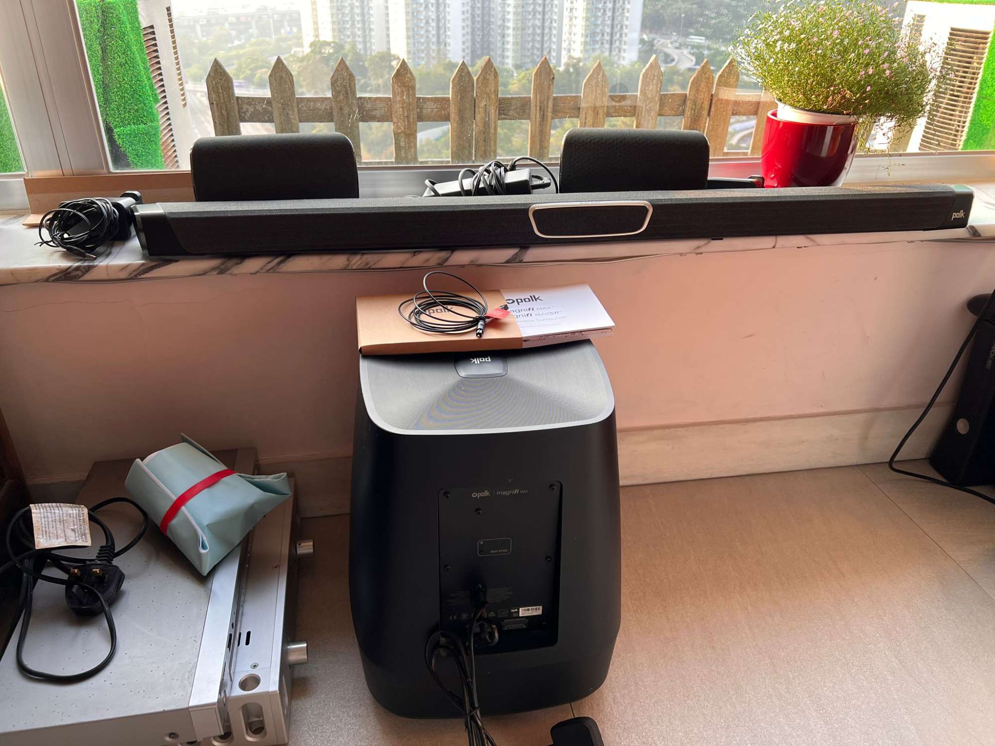 Polk Audio Magnifi MAX SR (Full Set).jpg