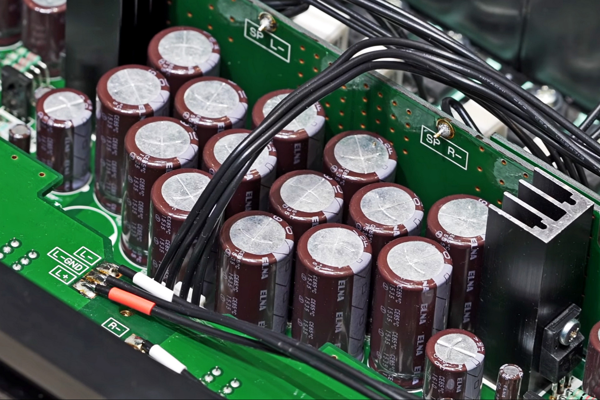 Soulnote E-1_Power Supply Capacitors.jpg