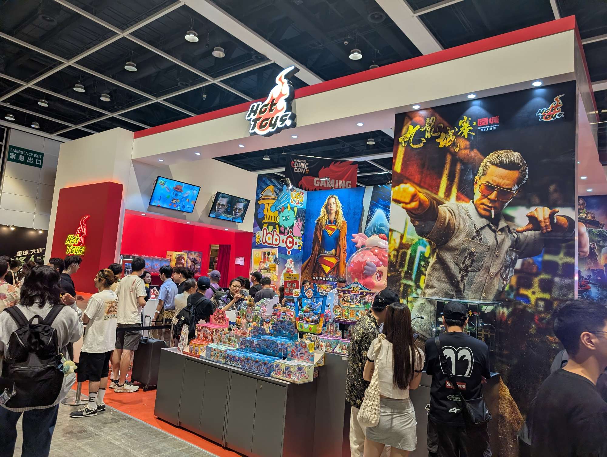 HotToys01.jpg