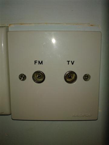 Maspro wall socket (Small).JPG