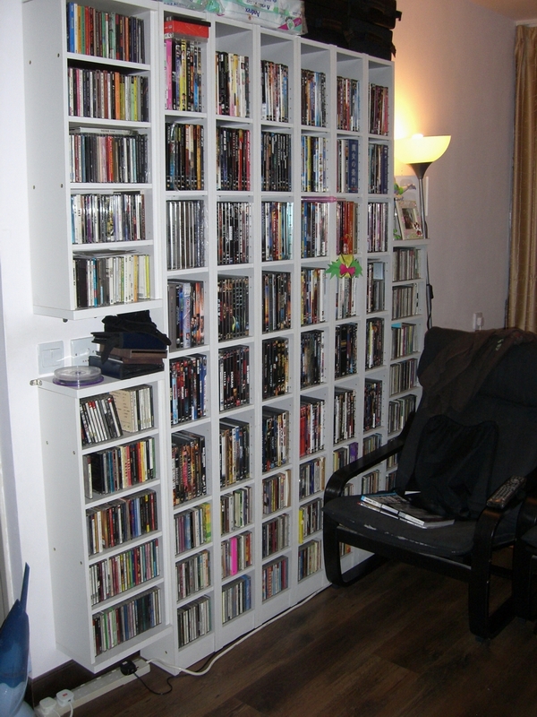 早年前買落300多隻DVD及1000多隻CD.JPG