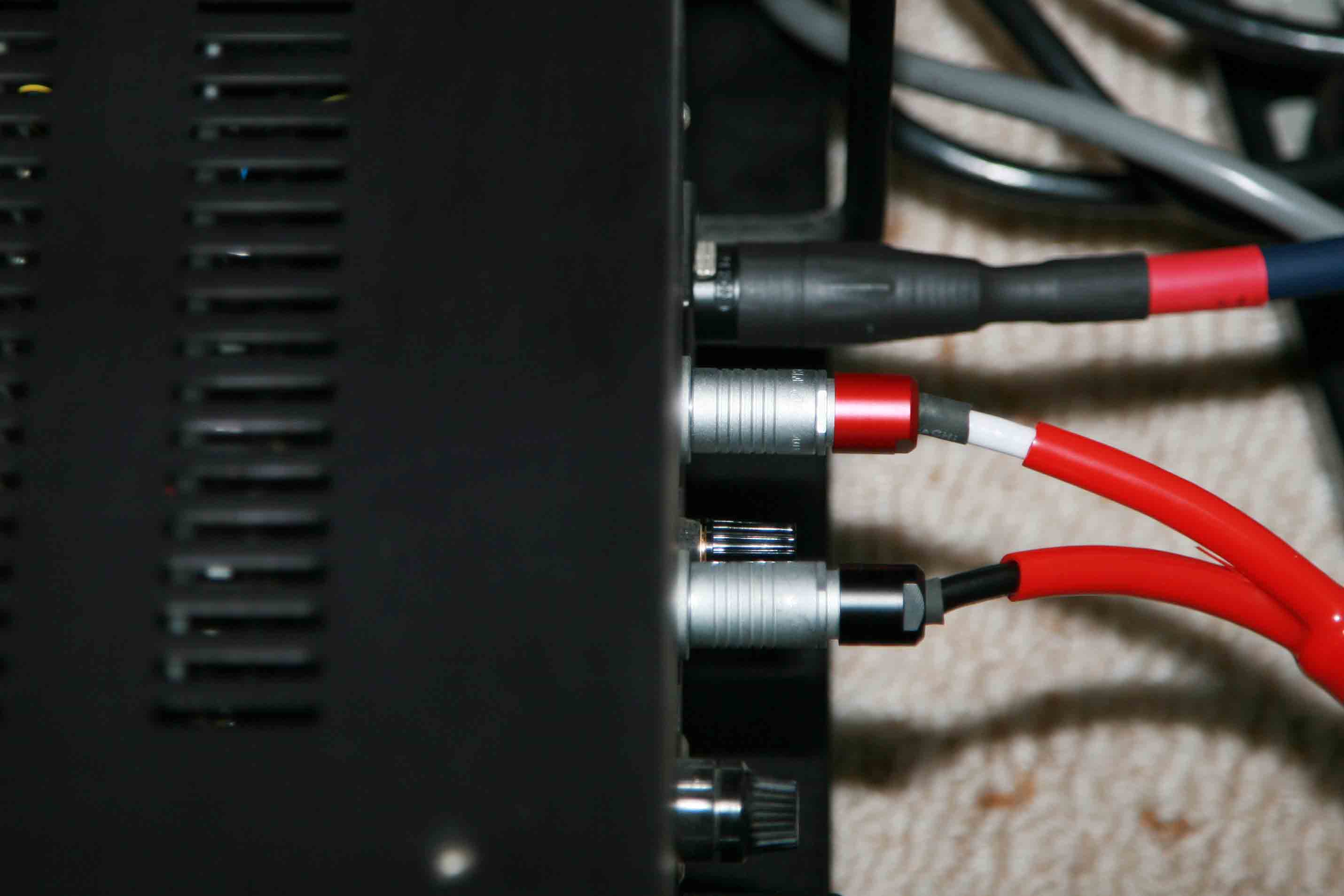 Power_amp_cable.jpg