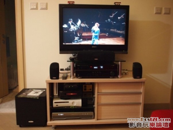 喇叭係POLK AUDIO TL1600 5.1 套裝