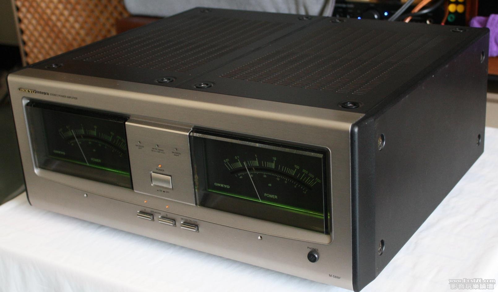 ONKYO M-588   