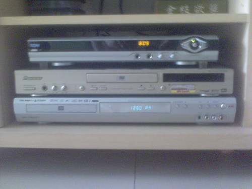 Now, 先鋒DVD530,已送左比人，現代DVD錄影機，放左入房用。