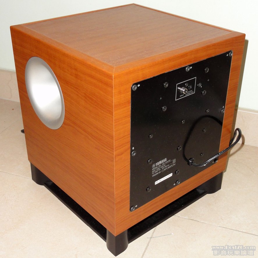 Yamaha NX-SW30 02x.jpg