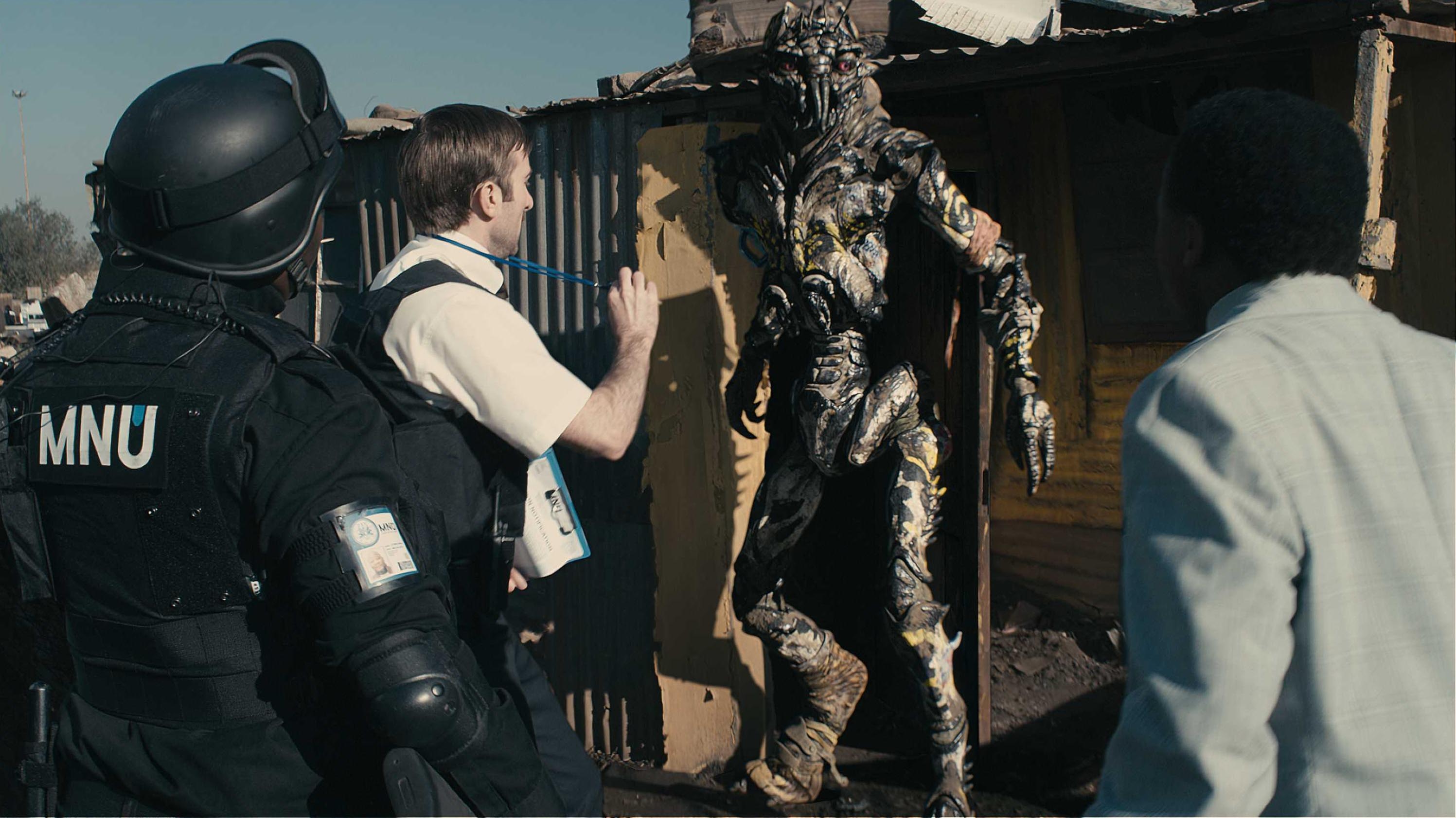 district9_6.jpg