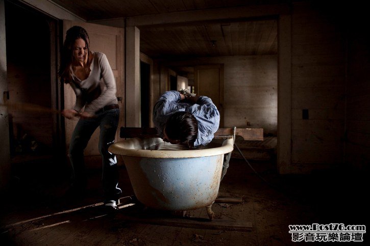I Spit on Your Grave 2010 3.jpg