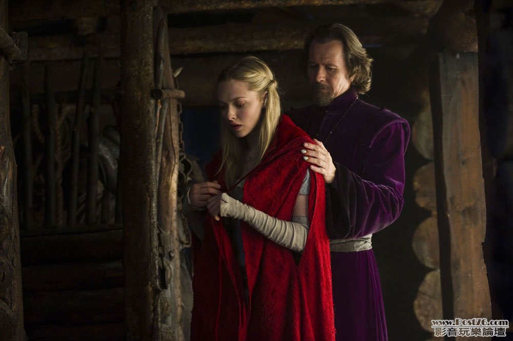 red_riding_hood_creepy_shot.jpg