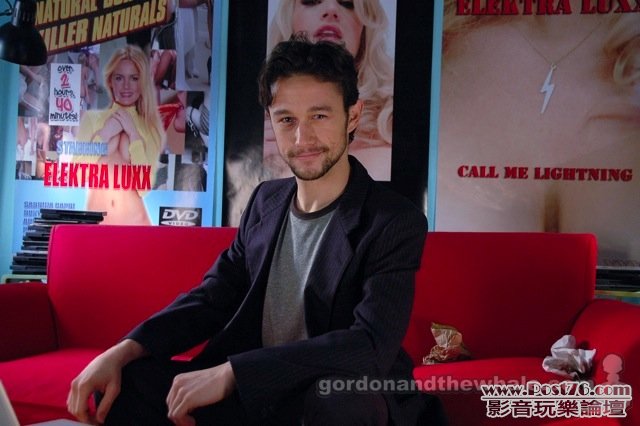 gordon_levitt_elektra_luxx.jpg