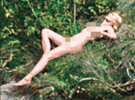 Kirsten Dunst (Melancholia).jpg