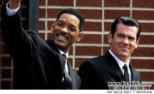 men-black-3-550x458.jpg