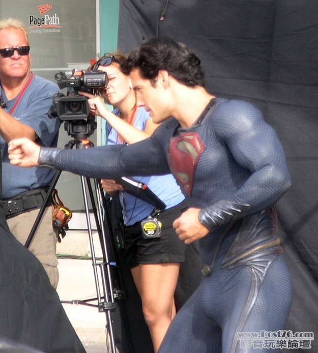 supermanhenrycavillsetpic1.jpg