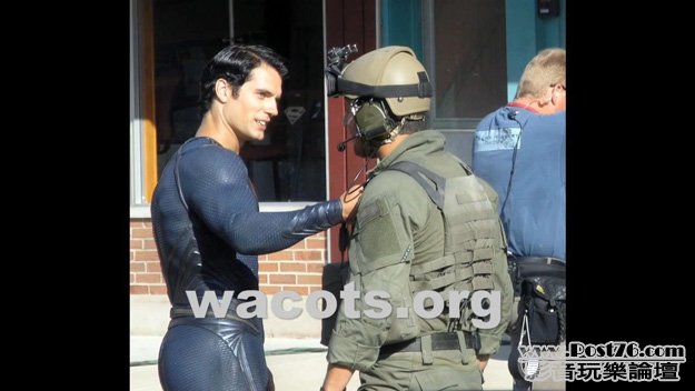 supermanhenrycavillsetpic7.jpg
