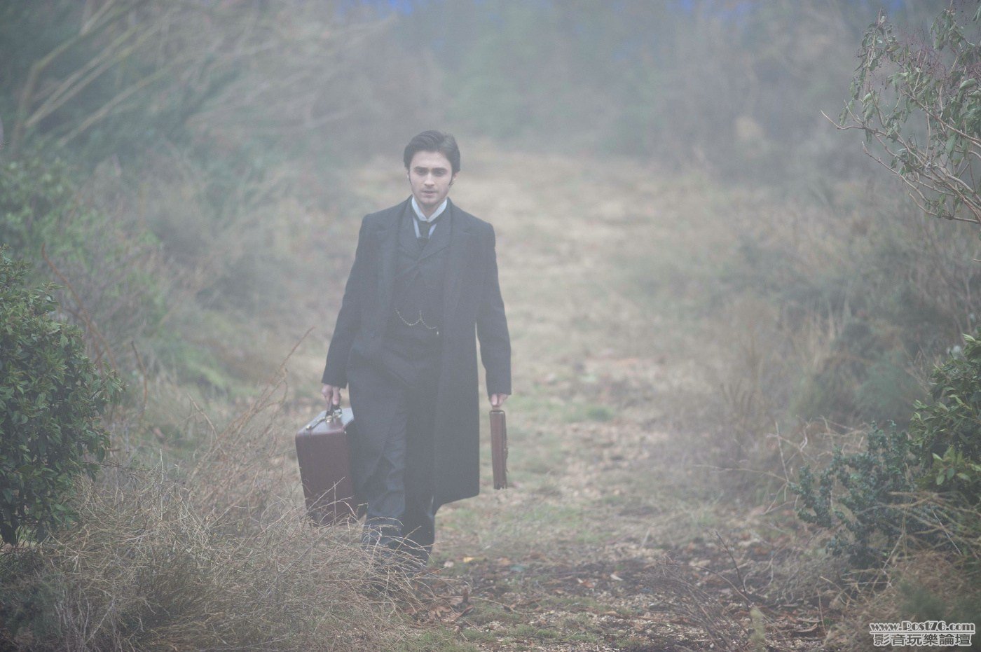 womaninblack_2.jpg
