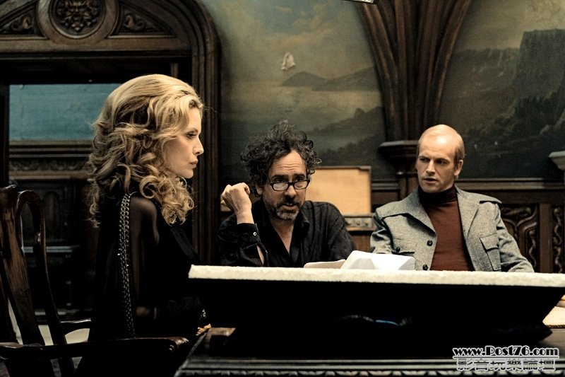 darkshadows_2.jpg